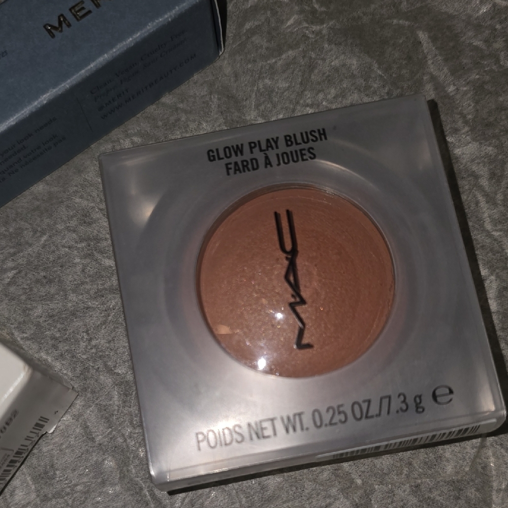 ♡♡♡ Skin Care/makeup Bundle - Picture 8 of 9